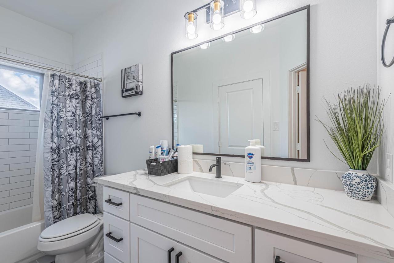 Willa Luxury 3Br, Ks Bed Mins Away 4Rm Dtown, Med Ctr Houston Zewnętrze zdjęcie